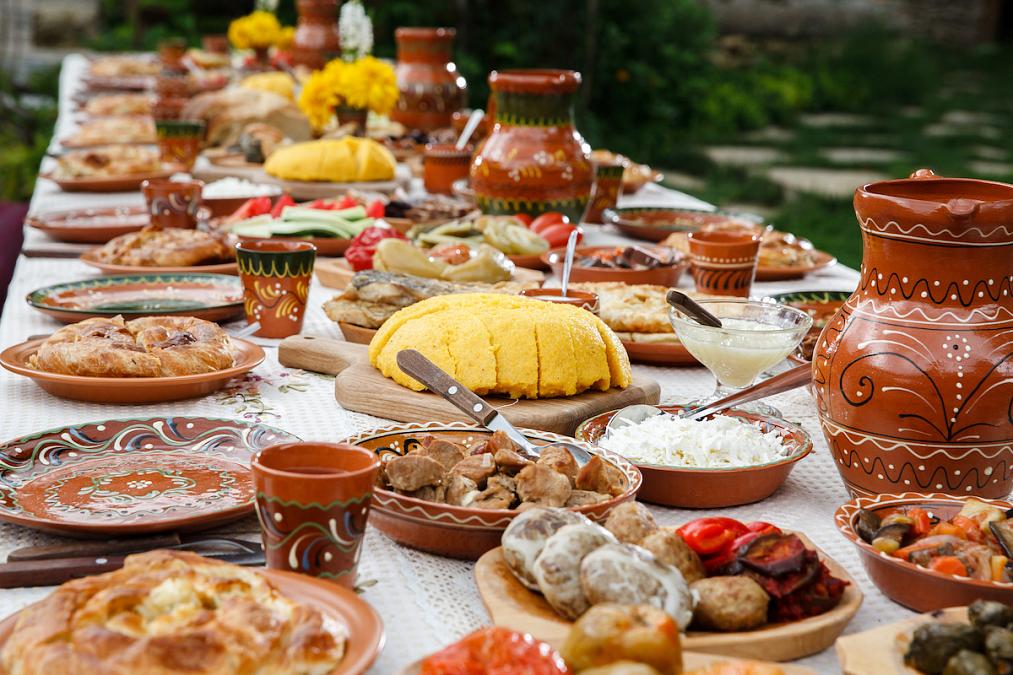 Povestea lui Borsec: Ce să guști în Borsec: Top 7 preparate tradiționale românești și unde le găsești